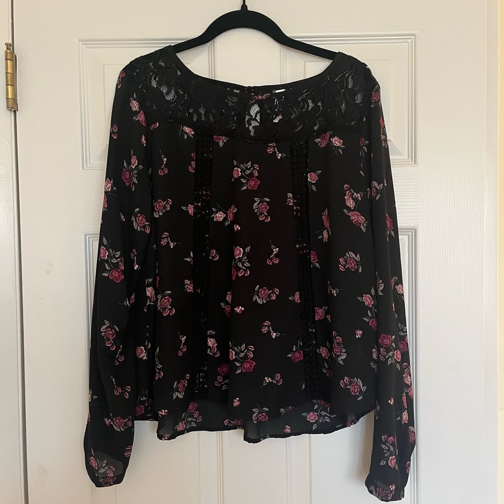 Xhilaration Black Floral Blouse with Lace